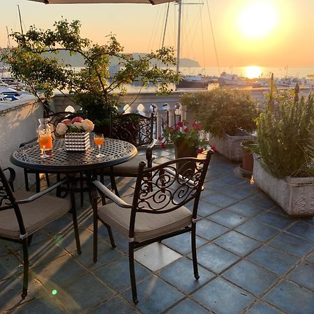 First Row To The Sea - Maremi Izola Apartment Terrace Bagian luar foto